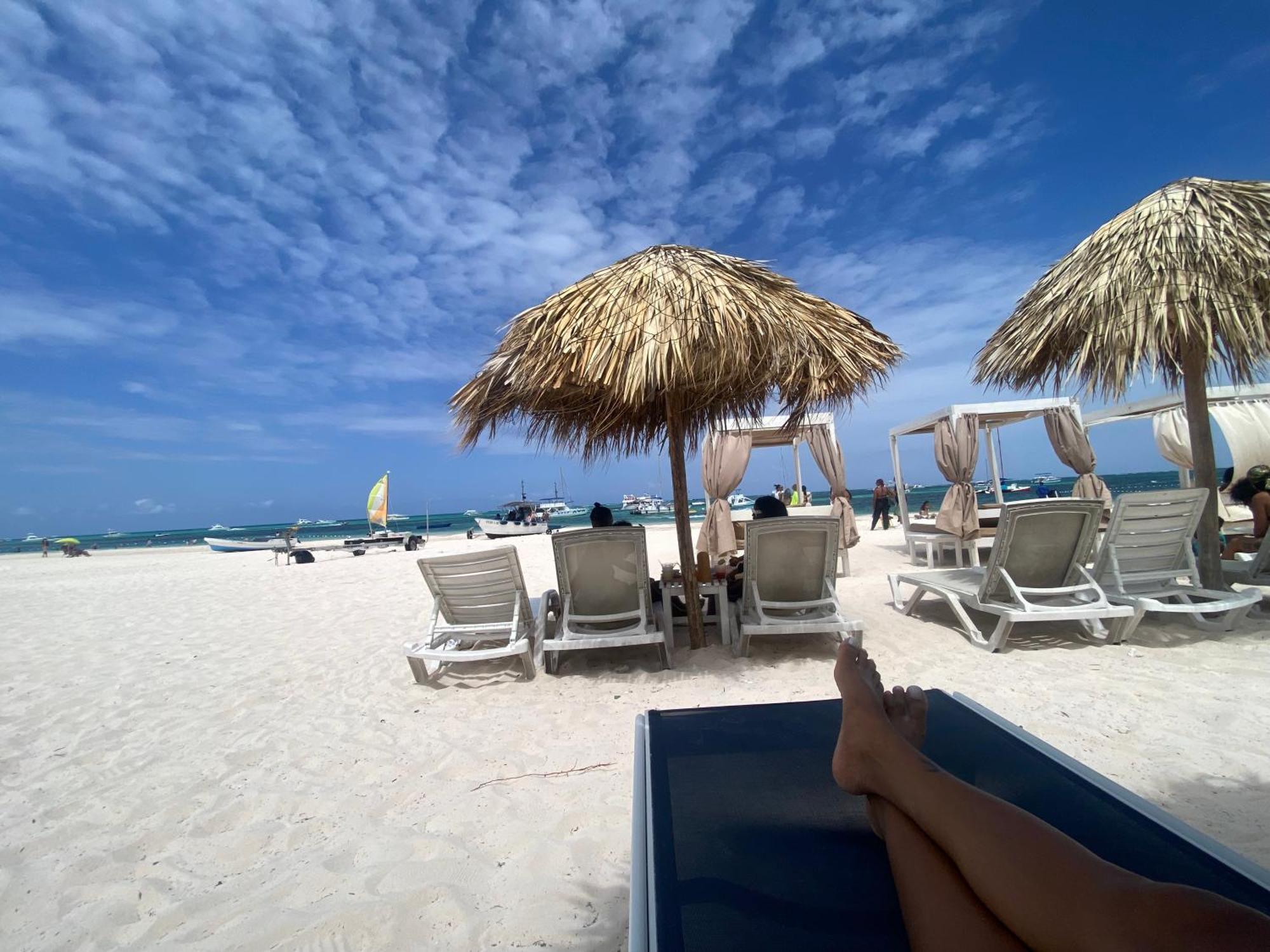 Madonna Pool Beach Los Corales Punta Cana Exteriör bild