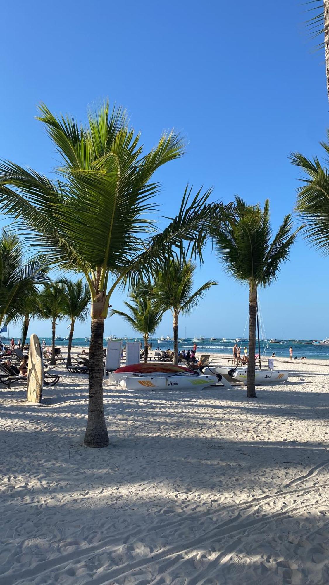 Madonna Pool Beach Los Corales Punta Cana Exteriör bild