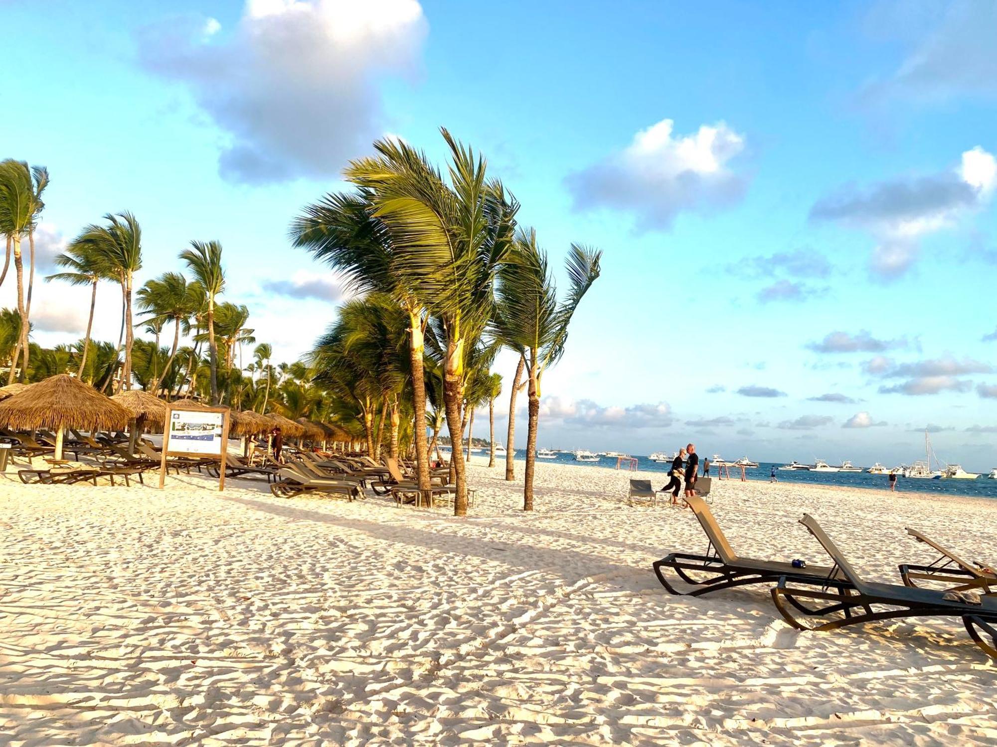 Madonna Pool Beach Los Corales Punta Cana Exteriör bild